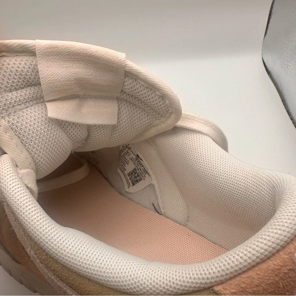 Nike Women's Cream and Tan Sneakers - Picture 10 of 12